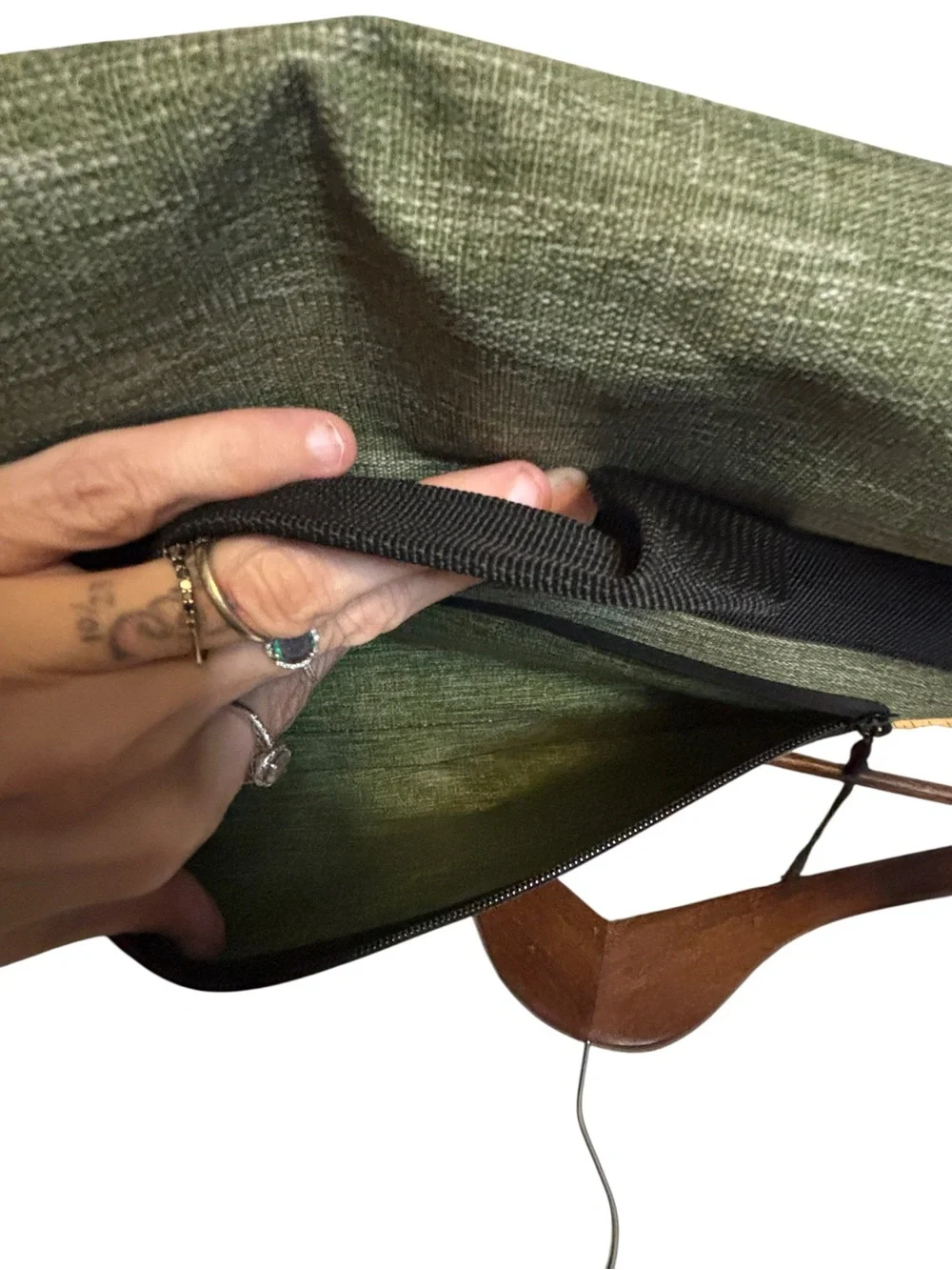Body Glove Green Messenger Bag | Adjustable Crossbody Travel Bag
